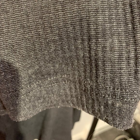 Tommy Hilfiger long-sleeve T-shirt  -  Men's Medium - Picture 10 of 10